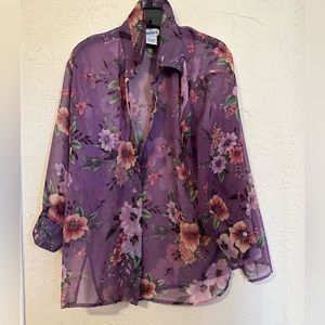 🛍️4/$15🛍️Sheer Purple Floral Blouse